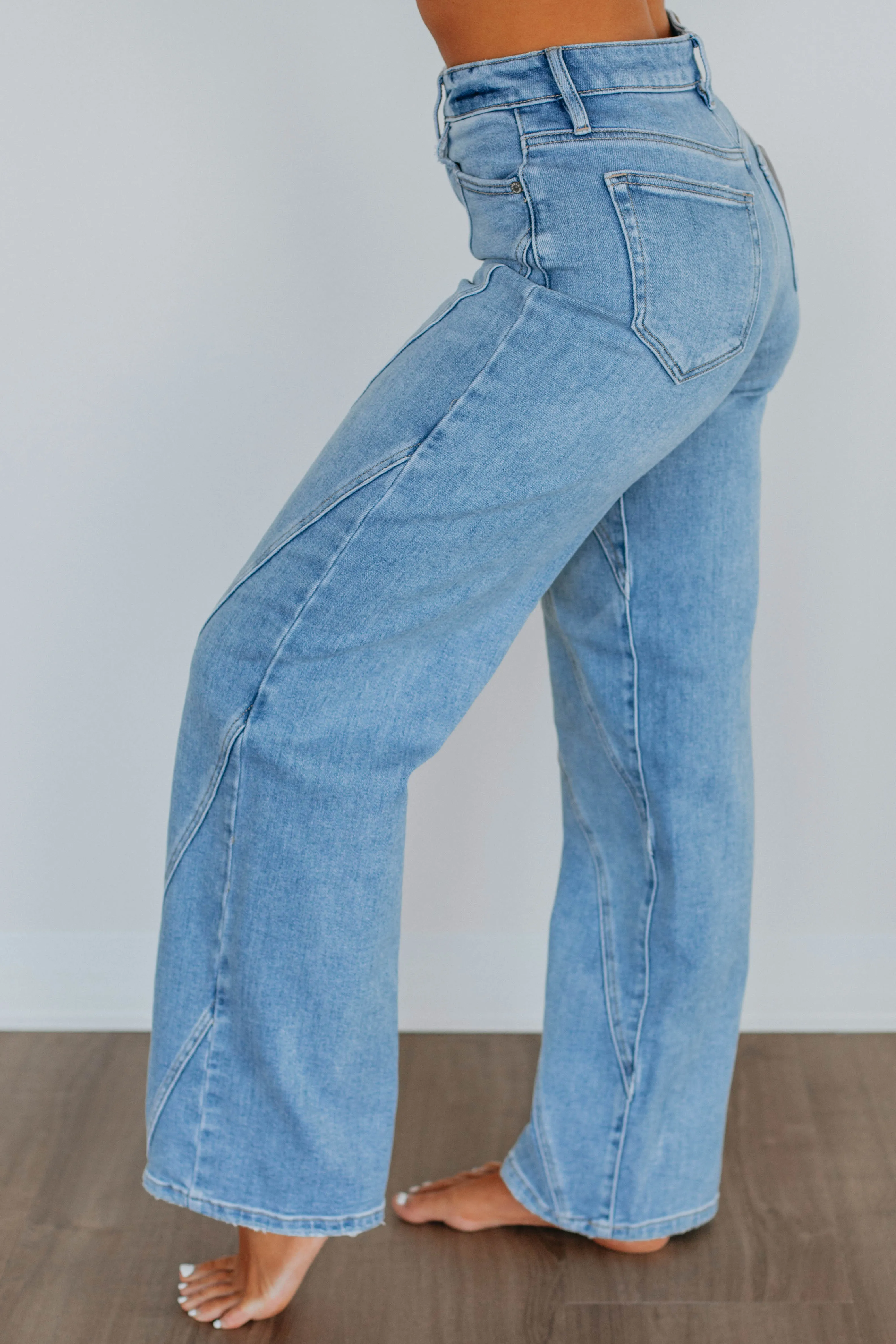 Logan Hidden Jeans - Unmistakable