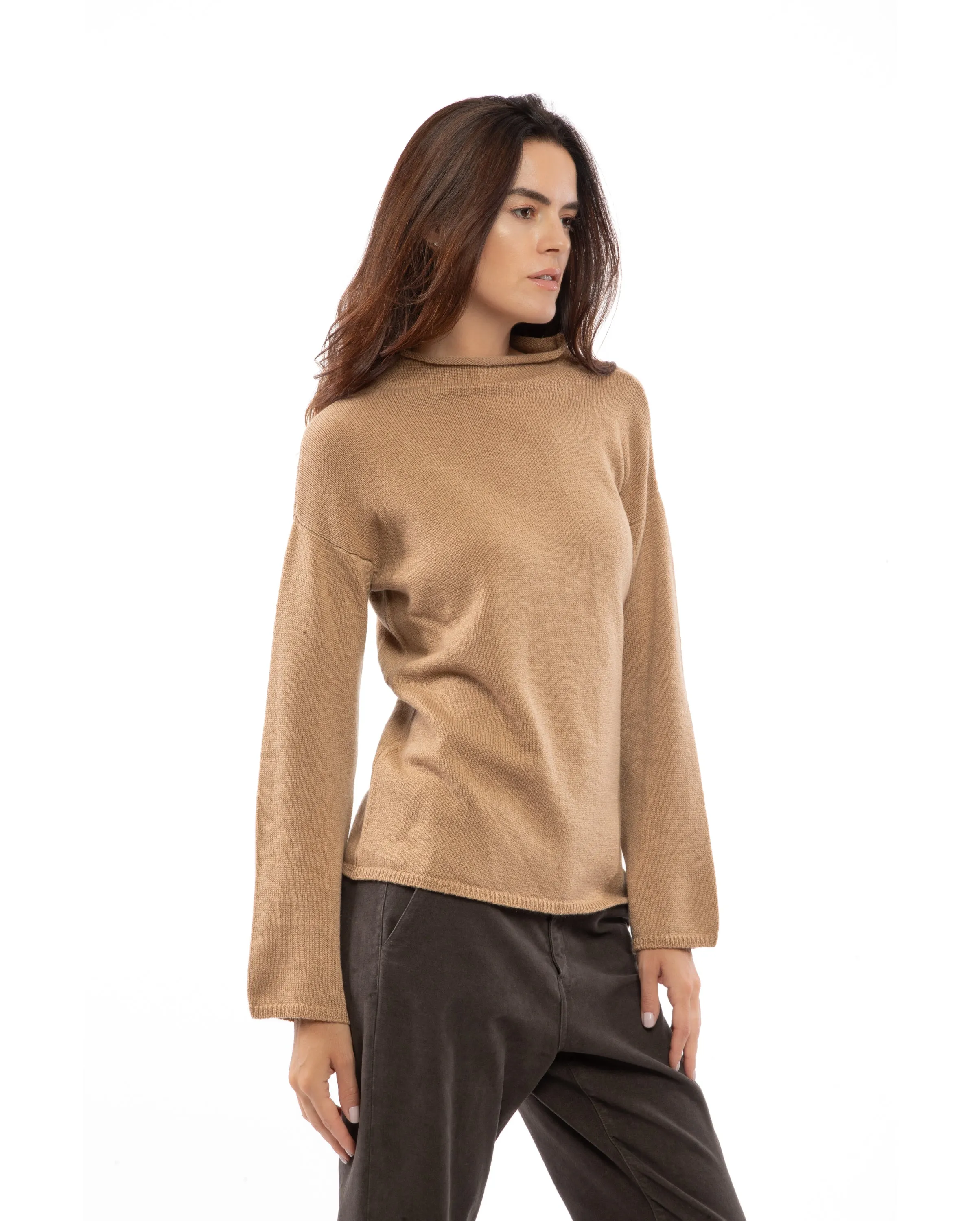 NEW FALL 24 - Women's Woold & Cashmere Wide Funnel Neck Sweater Camel