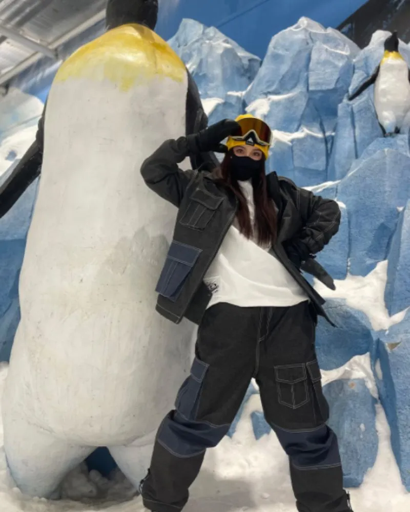 Ski Wear Windproof Jean Snow Jackets & Pants Suit (Sold Separately)